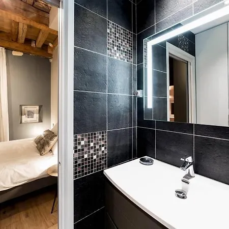 Beau Bijou Au Coeur Du Vieux Ail Apartmán *