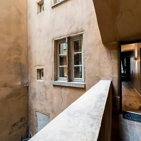 Apartment Beau Bijou Au Coeur Du Vieux Ail Lyon